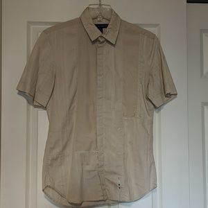 Short sleeve button down